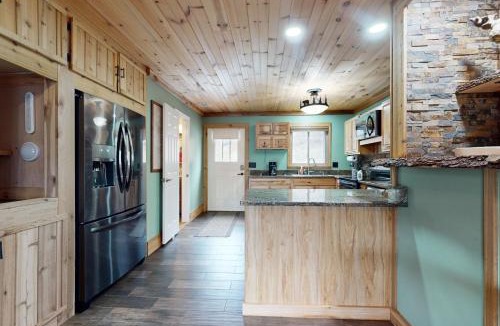 Sugar Mountain Ski Chalet | Cozy Cabin