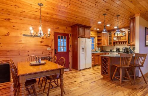 Vilas House | Cozy Cabin