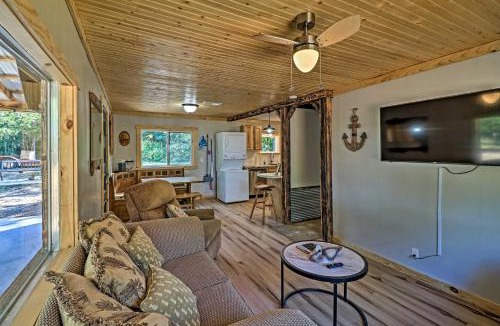 Elizabeth House | Cozy Cabin w/Backyard Oasis: 11 Mi to Marina