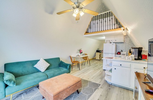 Rockaway Beach Apartment | Cozy Cabin w/Fire Pit: Walk to Lake Taneycomo!