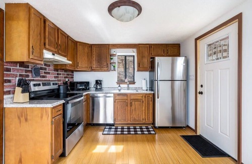 Ridgeway Ski Chalet | Cozy cabin w/hot tub, fire pit & dog-friendly