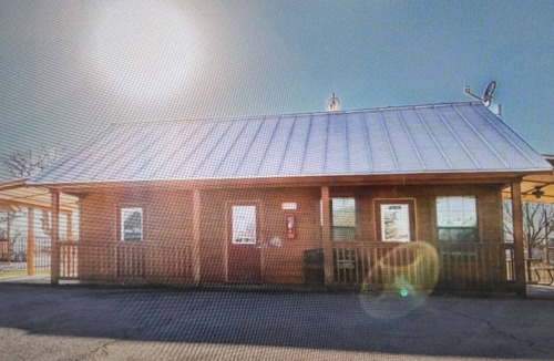 Sterling City Cabin | Cozy cabin with AC and WiFi in peaceful Sterling City. Your small town adventure awaits!