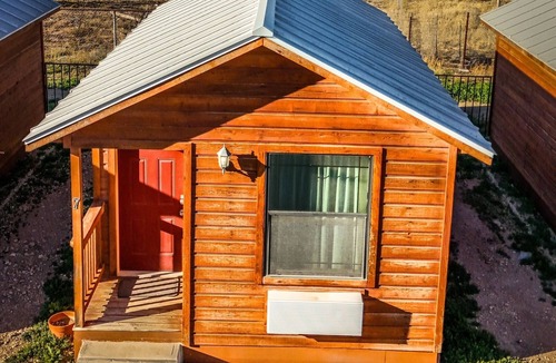 Sterling City Cabin | Cozy cabin with AC and WiFi in peaceful Sterling City. Your small town adventure awaits!