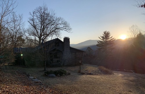 Glasgow Cabin | Cozy Cabin with Incredible Views