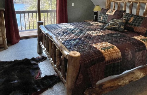 Day Cabin | Cozy Cabin with Lake Access