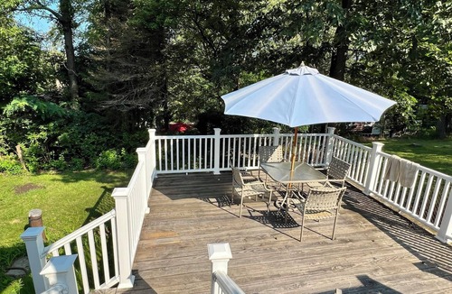 Monroe Cabin | Cozy Cabin with Outdoor Sauna and Firepit!