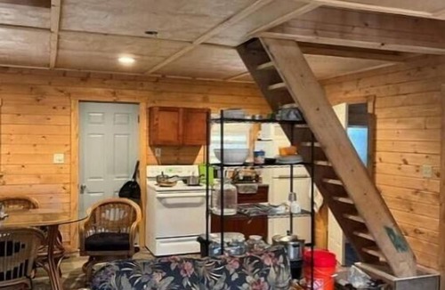 Elk Garden Cabin | Cozy cabin with river view