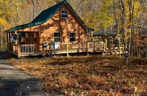 Elk Garden Cabin | Cozy cabin with river view