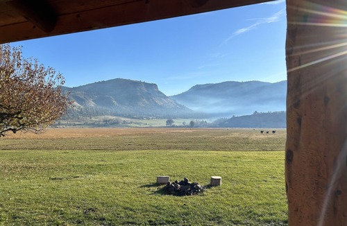 Kimberly Cabin | Cozy Cabin with River Access optional full 50amp RV hook-ups onsite