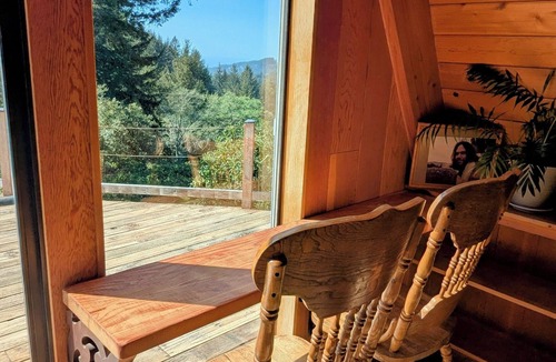 Brookings Cabin | Cozy Cabin with Sauna - Deja Vu