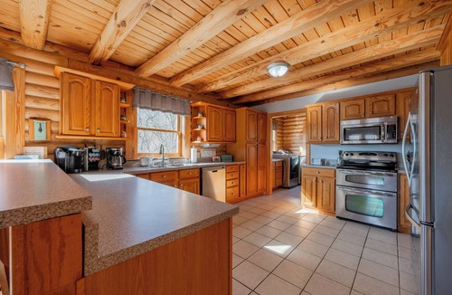 Christiansburg House | Cozy cabin with mountain views, game room, fire pit, soaking tub, and bright gathering spaces