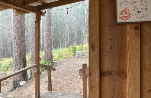 Detroit Cabin | Cozy Cabin with views and quick access to Lake