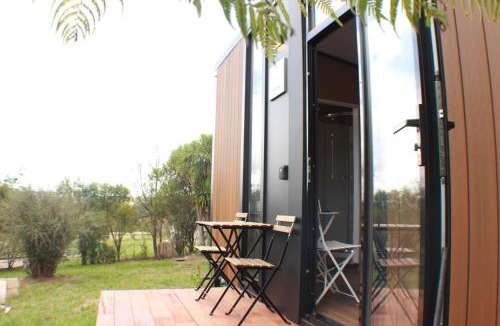 Waitoki House | Cozy Cabin2 at Dairy Flat Farm