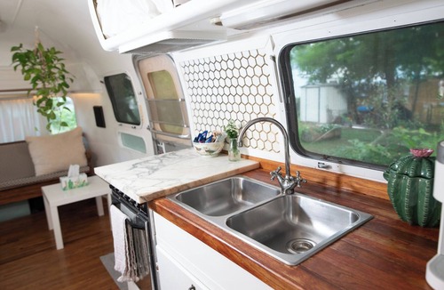 Govalle House | Cozy Cactus Airstream Central East Austin
