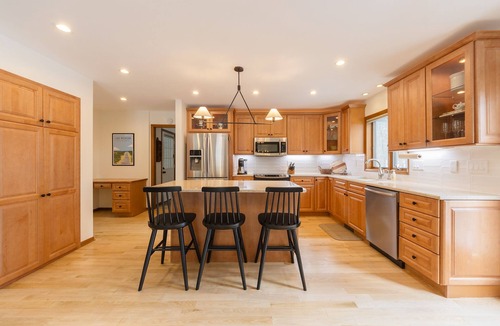 Fennville House | Cozy, Calm -Slow Down & Unwind –Pure Hygge by the Lake