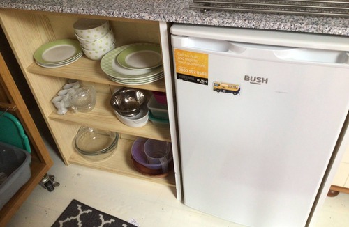 Camborne Apartment | Cozy Camborne Studio Retreat with two single beds