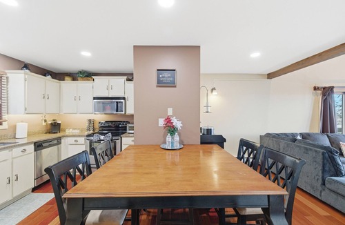 Village at Camelback House | Cozy Camelback, Pocono Retreat w/Mountain Views!