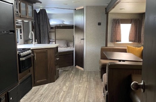 Clarksville House | Cozy Camper at Bear Creek