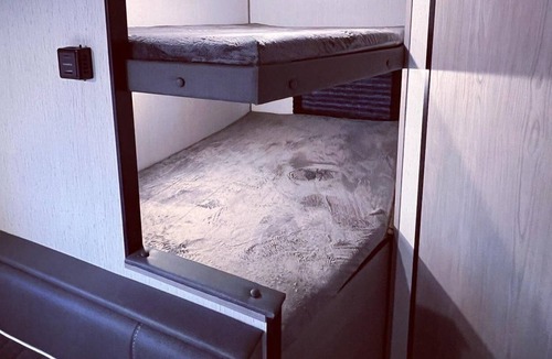 Clinton RV Rental | Cozy Camper at Truman Lake
