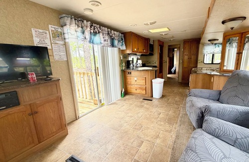 Hampstead House | Cozy camper in charming Hampstead just 5 miles from Topsail Island
