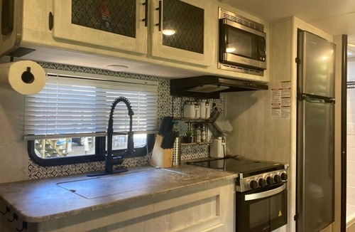 Villa Ridge House | Cozy Camper in Villa Ridge