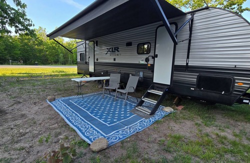 Cheboygan House | Cozy camper near Cheboygan