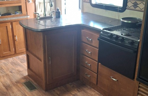 Beresford House | Cozy Camper setup, off grid