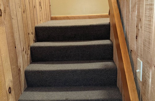 Campton Condo | Cozy Campton Condo