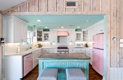 Key Allegro House | Cozy Canal Casita with Coastal Vibes & Water Views