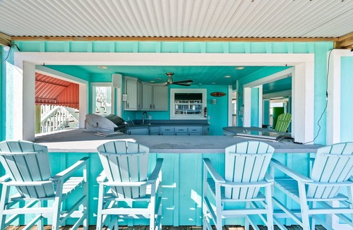 Key Allegro House | Cozy Canal Casita with Coastal Vibes & Water Views