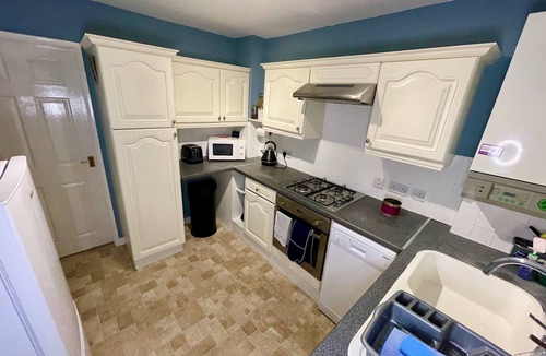 Loughborough House | Cozy canal side house