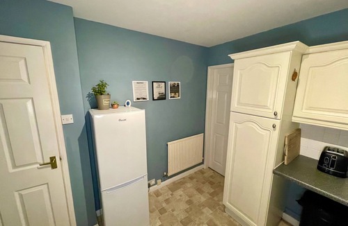 Loughborough House | Cozy canal side house