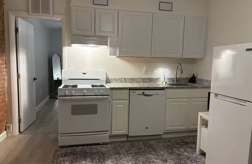 Canton Apartment | Cozy Canton Cove - Great location!