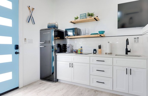 Canyon Lake Apartment | Cozy Canyon Lake Studio w/Forest & Creek Views!