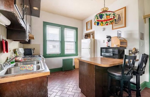 York House | Cozy Cape Cod Bungalow