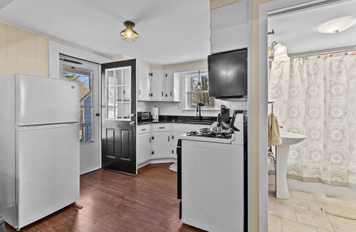 Smithfield House | Cozy Cape in Smithfield