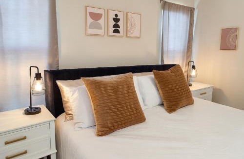 Pelican House | Cozy Cape