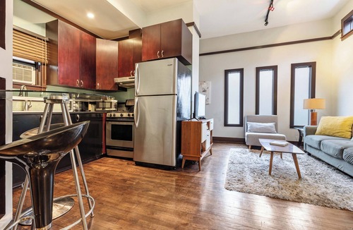 Broadway Cottage | Cozy Capitol Hill Cottage