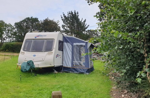 West Buckland RV Rental | Cozy caravan perfect for 2
