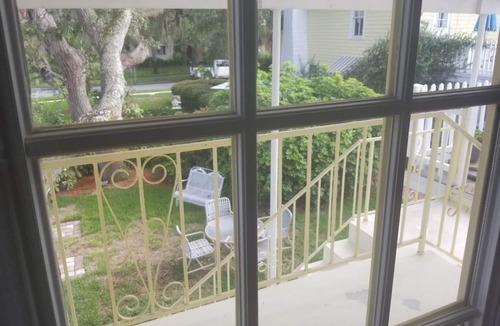 Tarpon Springs House | Cozy Carriage House on Spring Bayou