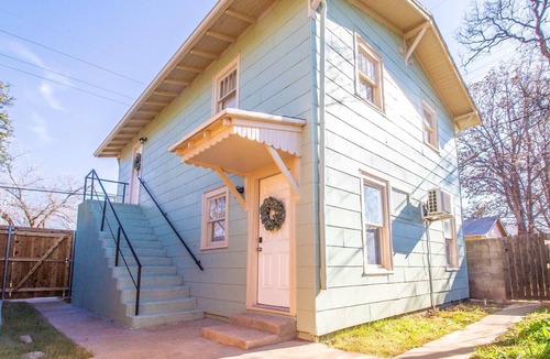 Tech Terrace Apartment | Cozy Casita - 1BR/1BA - Close to TTU
