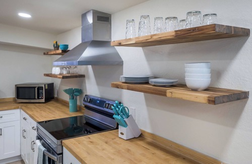 Downtown San Antonio Apartment | Cozy Casita - 2 miles from city center