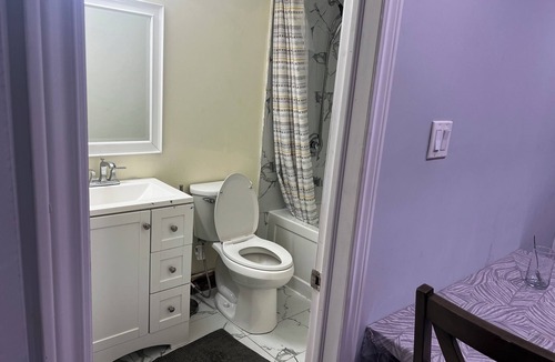 Brampton Bed & Breakfast | Cozy Castlemore BA