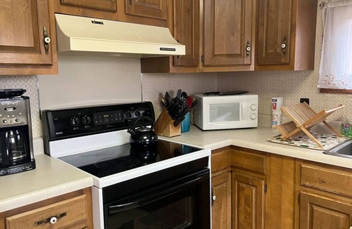 Margaretville Cabin | Cozy Catskill Mountain Cabin