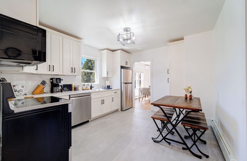 White Lake House | Cozy Catskills Chalet Fire Pit Covered Deck