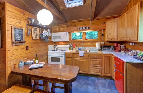 Margaretville Cabin | Cozy Catskills Cabin with EV Charger & Private Sauna – Peaceful Year Round Escape