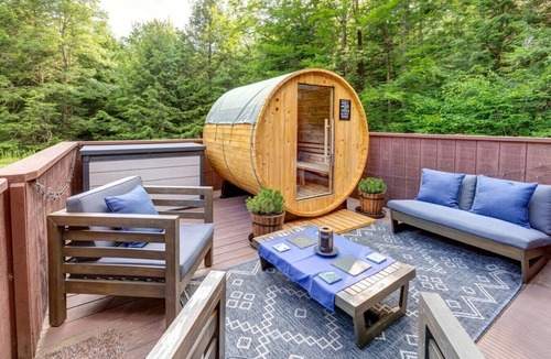 Margaretville Cabin | Cozy Catskills Cabin with EV Charger & Private Sauna – Peaceful Year Round Escape
