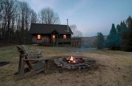 Roscoe Ski Chalet | Cozy Catskills Chalet