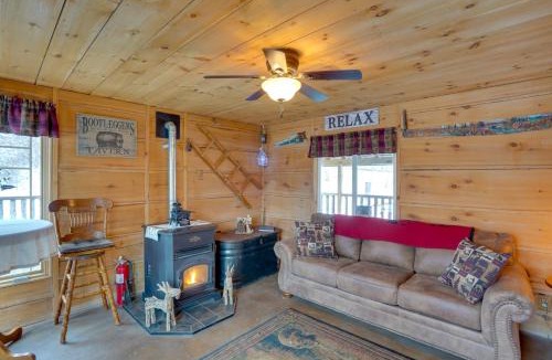 Oak Hill House | Cozy Catskills Home w/Pond on 2 Acres!