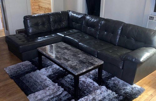 Iron Mountain House | Cozy cave experience